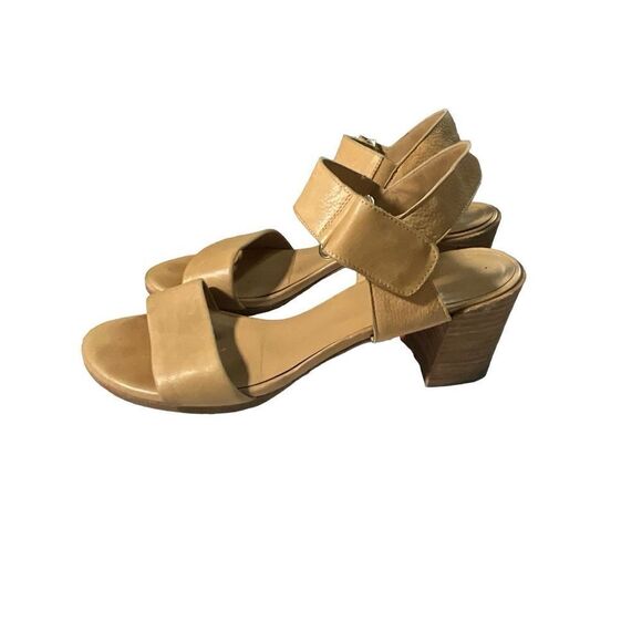 Stuart Weitzman Leather Nude Strappy Chunk Heel Sandal - Picture 6 of 16